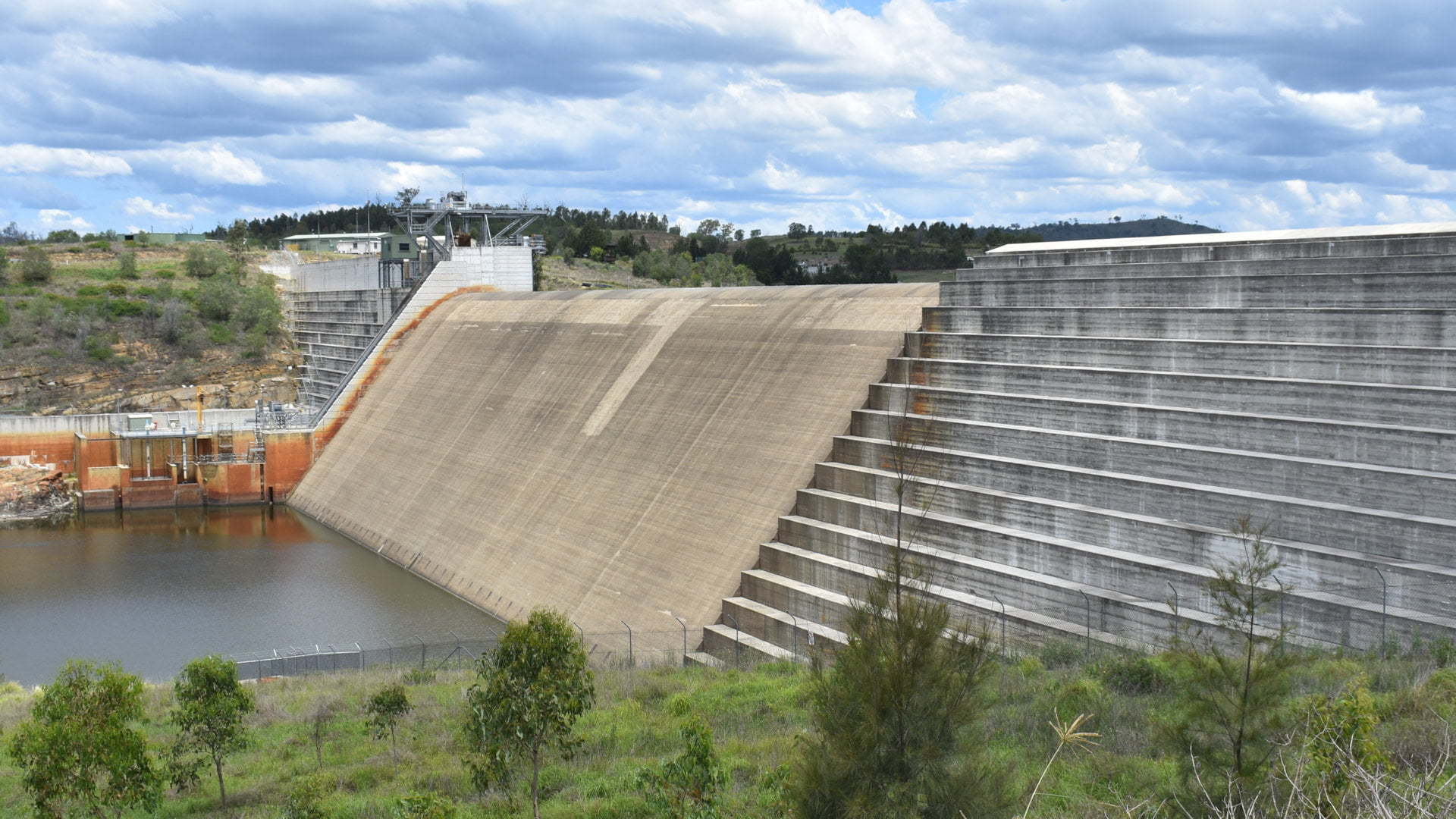 Ungated dam wall, at Wyaralong Dam from the mountain bike trail parking area