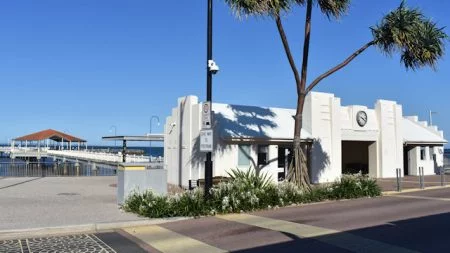 Entrance pavilion at Redcliffe Jetty, the jetty viewable behind it