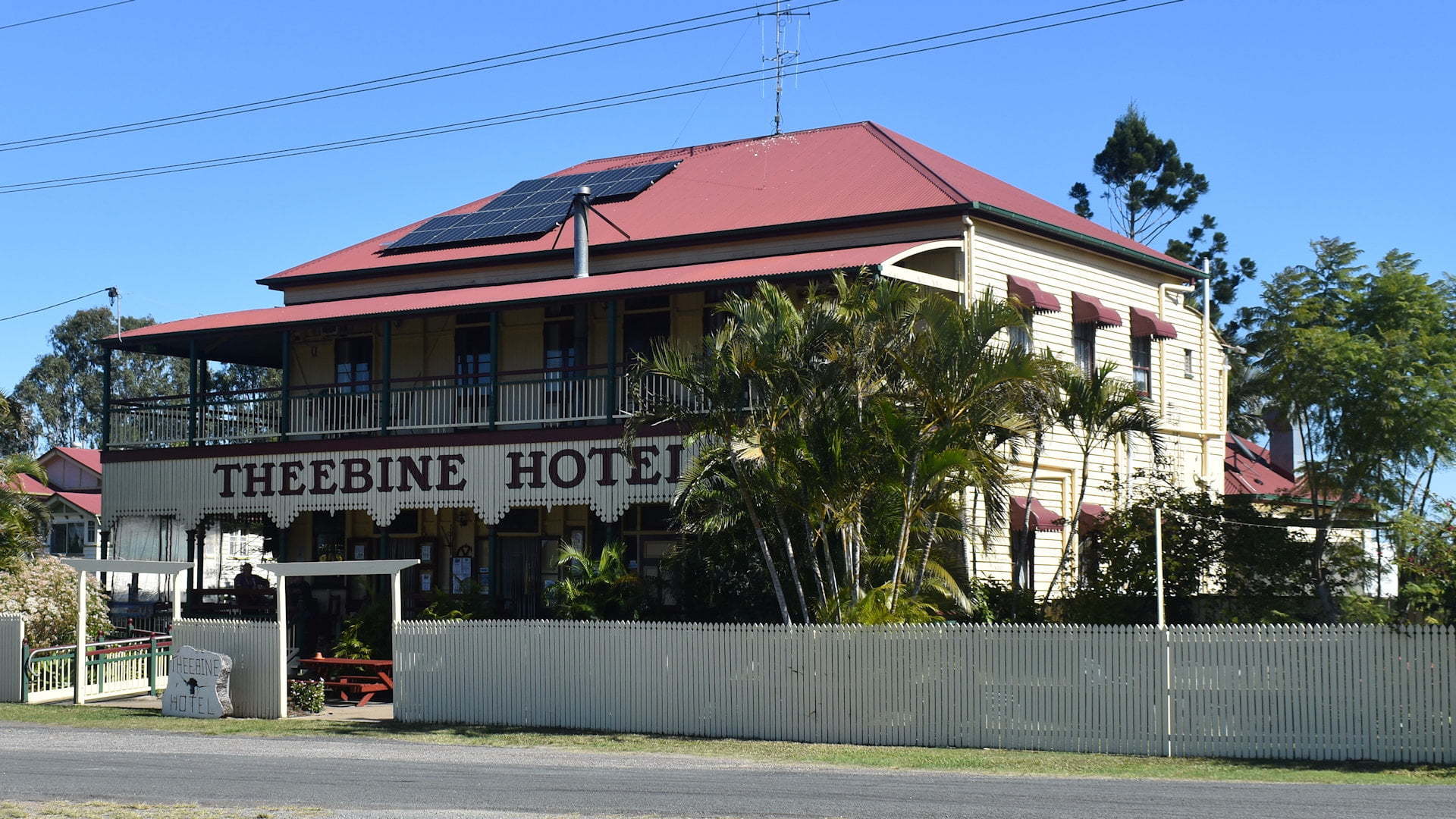 Historic Theebine Hotel