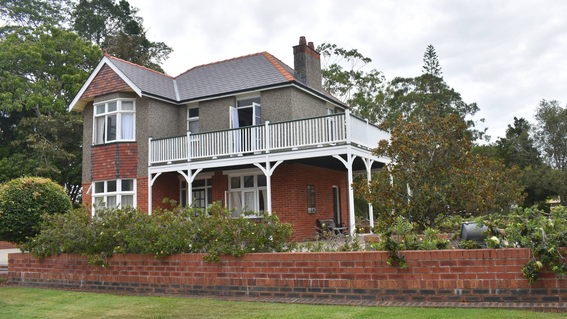 Old 2-story English cottage, Hinkler House Museum in Bundaberg