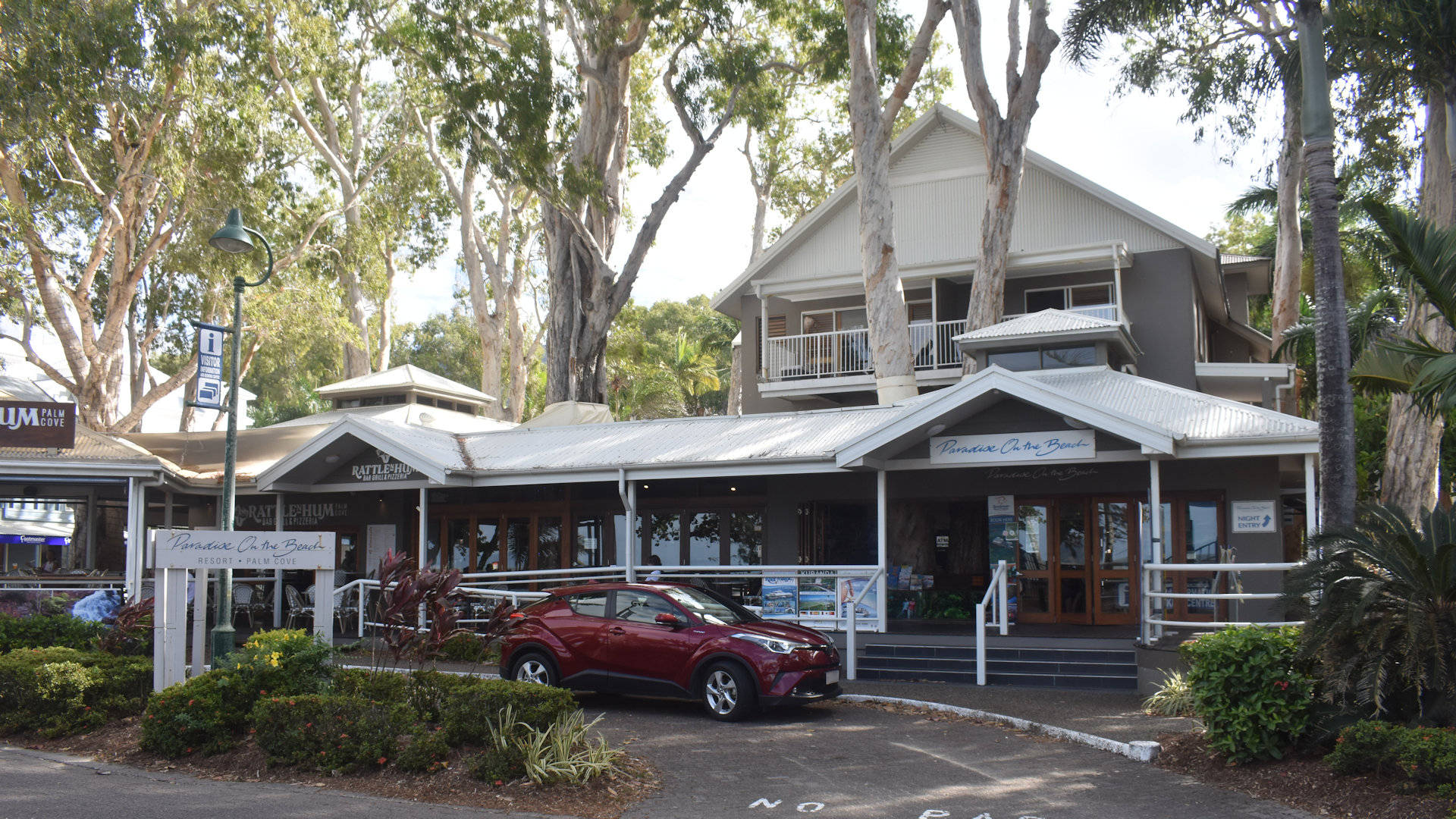 Palm Cove Visitor Information Centre