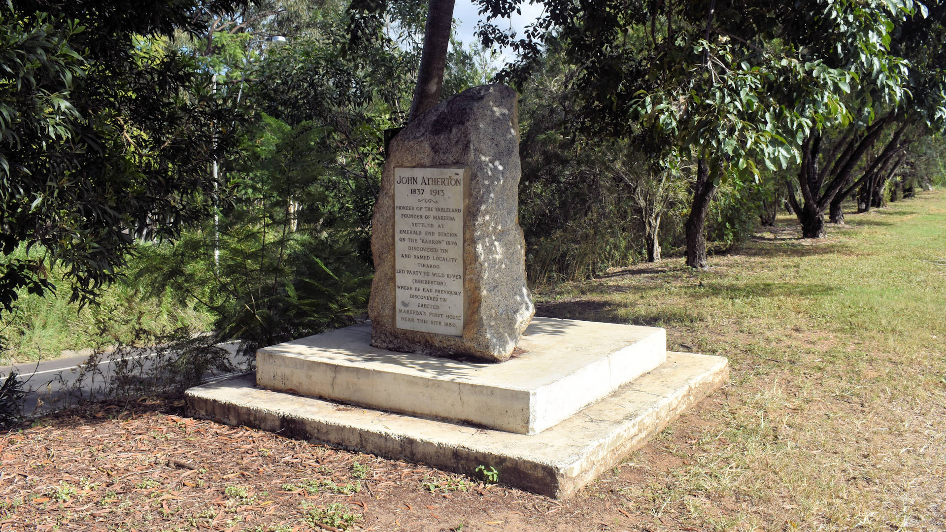 Monument in Mareeba for John Atherton