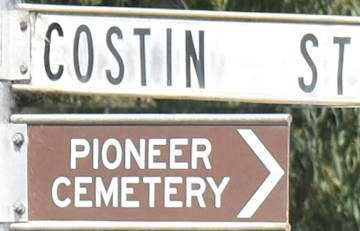 Brown sign for Pioneer Cemetery