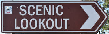 Brown sign for Scenic Lookout